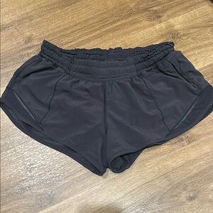 lululemon Hotty Hot 2.5 Shorts